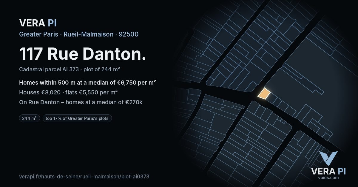 117 Rue Danton, Rueil-Malmaison at night – the plot lit, the parcels around coloured by the prices near them