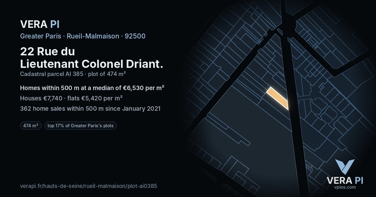 22 Rue du Lieutenant Colonel Driant, Rueil-Malmaison at night – the plot lit, the parcels around coloured by the prices near them