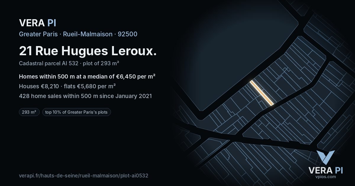 21 Rue Hugues Leroux, Rueil-Malmaison at night – the plot lit, the parcels around coloured by the prices near them