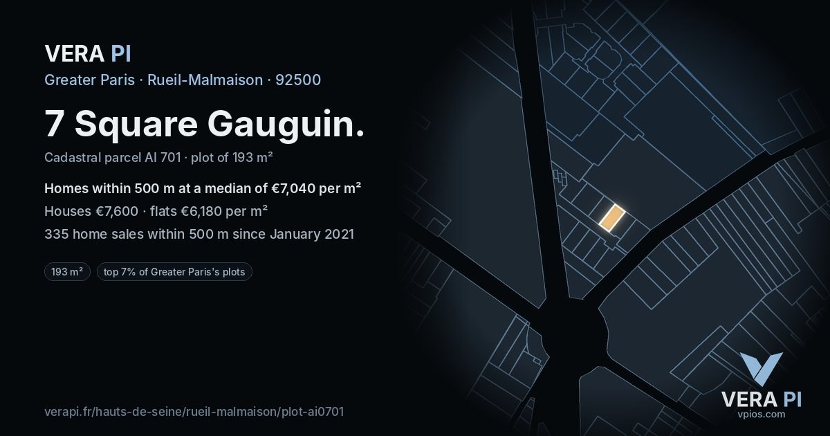 7 Square Gauguin, Rueil-Malmaison at night – the plot lit, the parcels around coloured by the prices near them