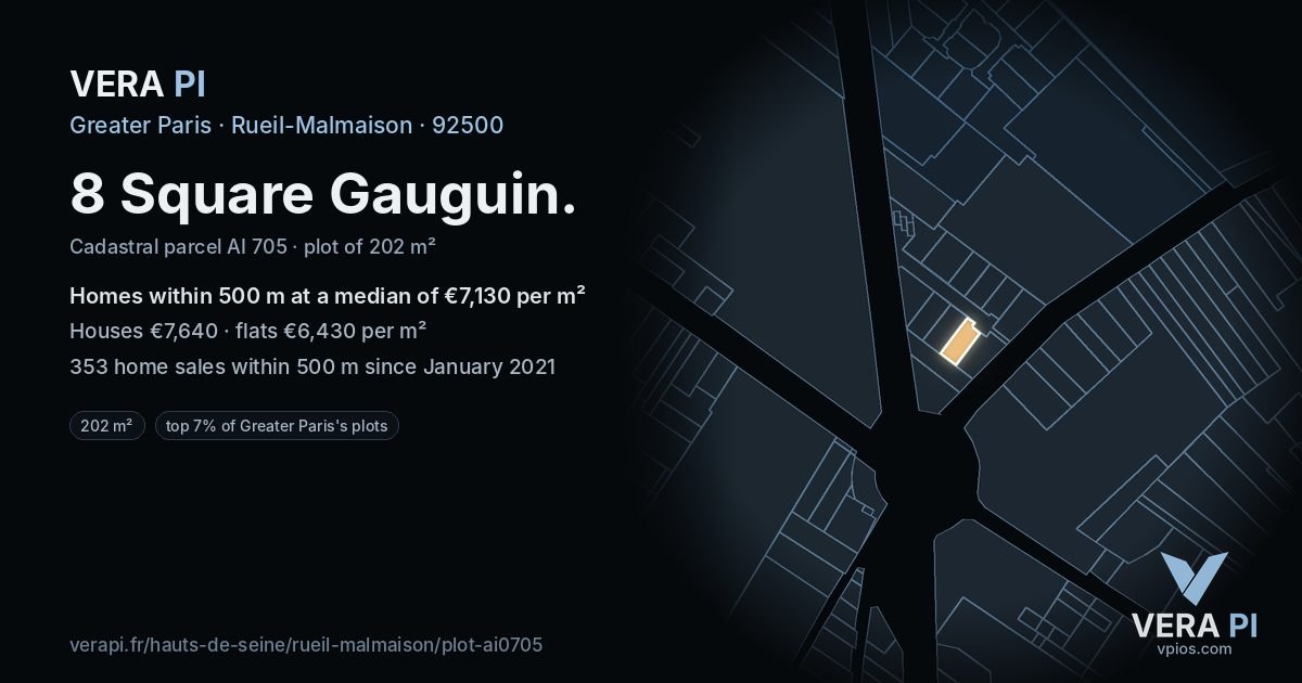 8 Square Gauguin, Rueil-Malmaison at night – the plot lit, the parcels around coloured by the prices near them