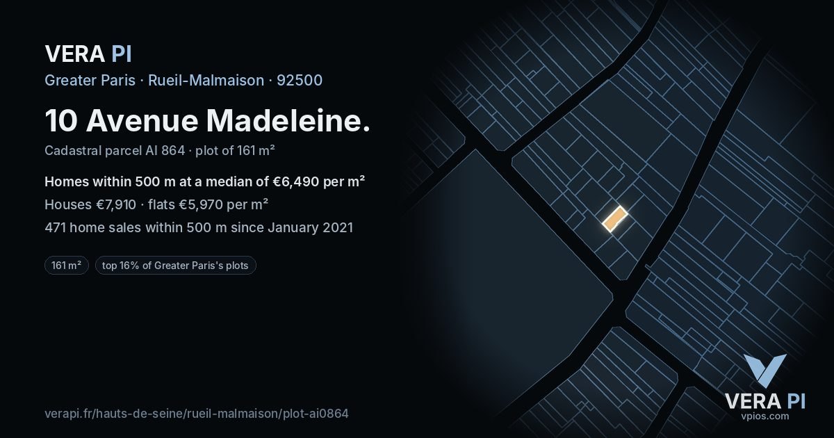 10 Avenue Madeleine, Rueil-Malmaison at night – the plot lit, the parcels around coloured by the prices near them