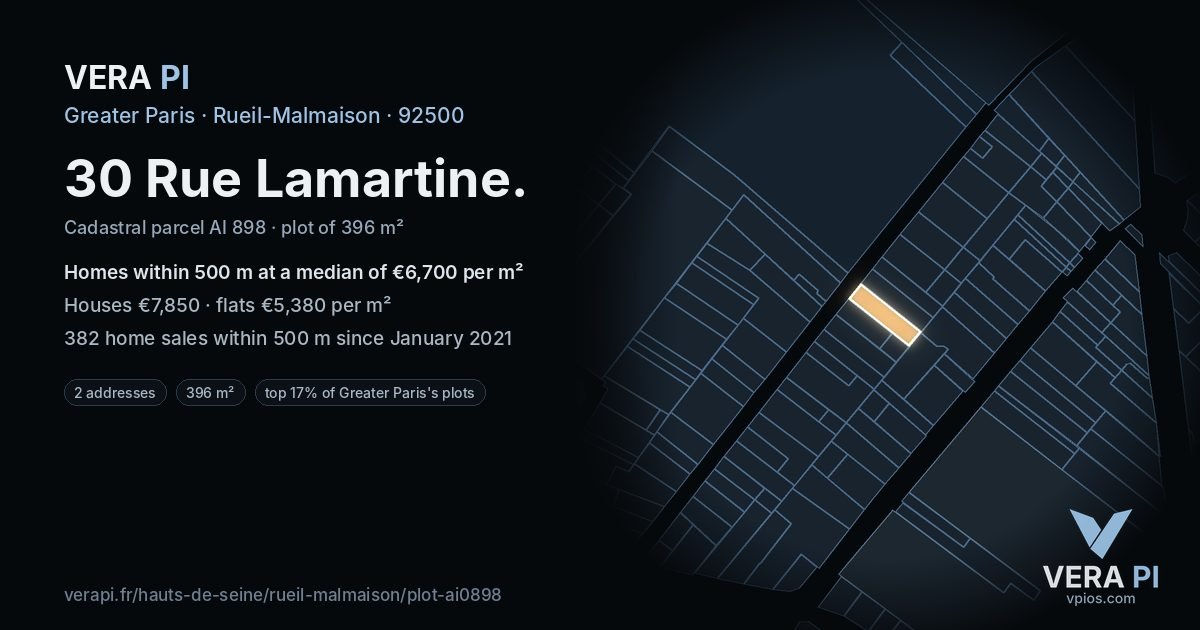 30 Rue Lamartine, Rueil-Malmaison at night – the plot lit, the parcels around coloured by the prices near them