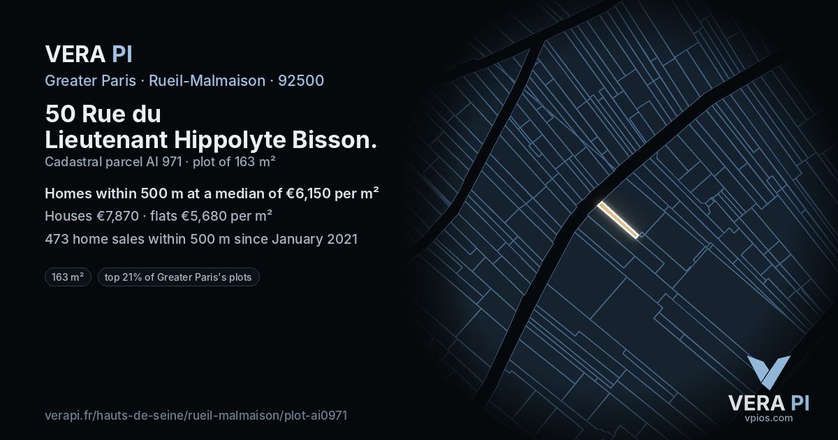 50 Rue du Lieutenant Hippolyte Bisson, Rueil-Malmaison at night – the plot lit, the parcels around coloured by the prices near them