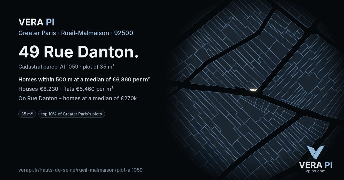 49 Rue Danton, Rueil-Malmaison at night – the plot lit, the parcels around coloured by the prices near them