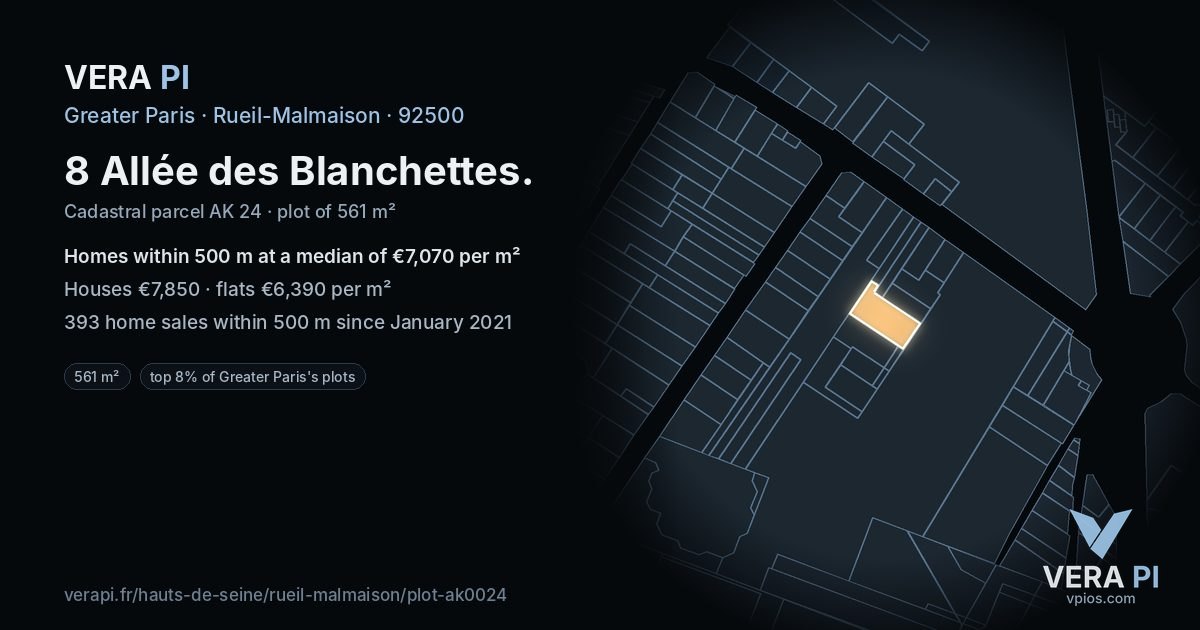8 Allée des Blanchettes, Rueil-Malmaison at night – the plot lit, the parcels around coloured by the prices near them