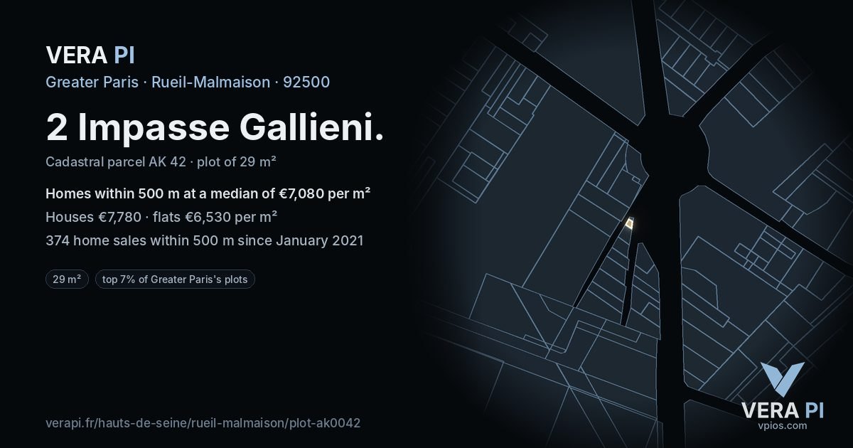 2 Impasse Gallieni, Rueil-Malmaison at night – the plot lit, the parcels around coloured by the prices near them