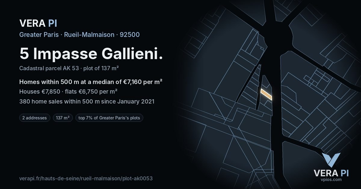 5 Impasse Gallieni, Rueil-Malmaison at night – the plot lit, the parcels around coloured by the prices near them