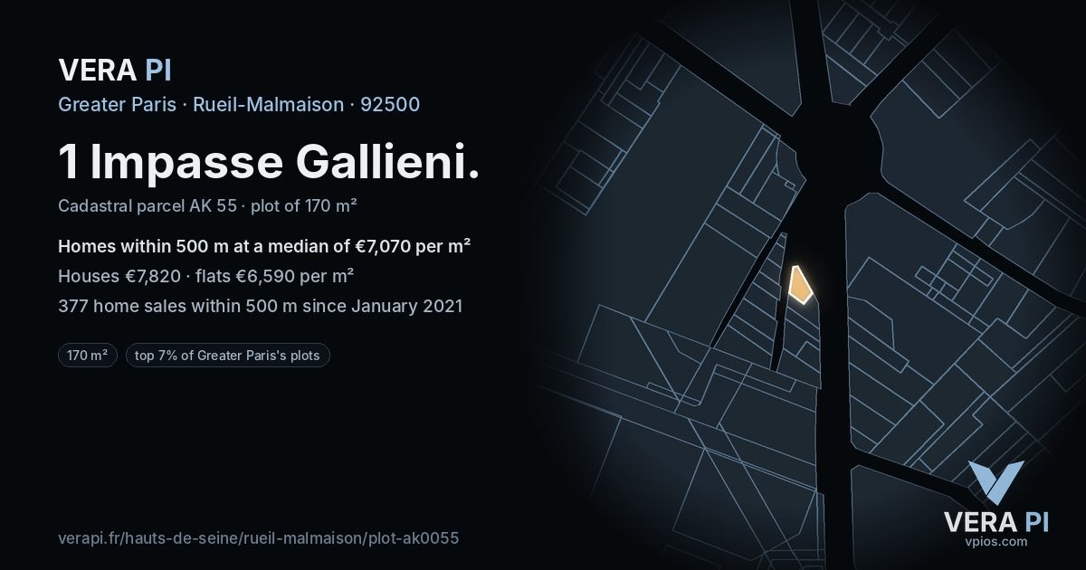 1 Impasse Gallieni, Rueil-Malmaison at night – the plot lit, the parcels around coloured by the prices near them