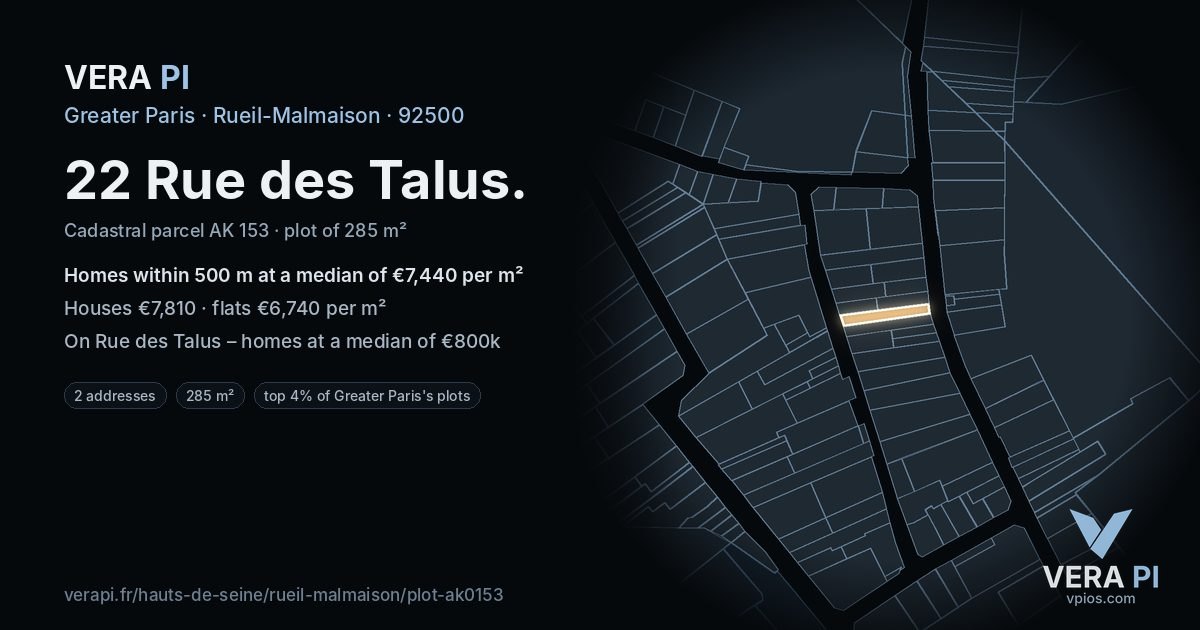 22 Rue des Talus, Rueil-Malmaison at night – the plot lit, the parcels around coloured by the prices near them