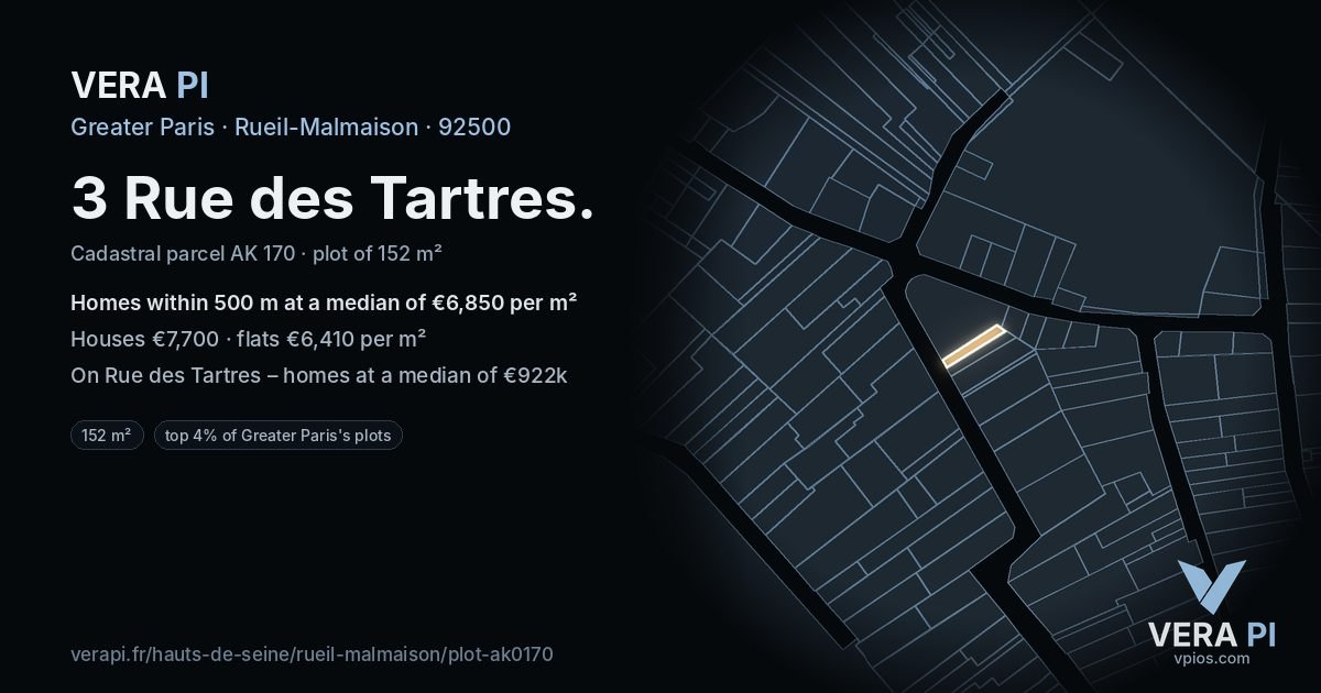 3 Rue des Tartres, Rueil-Malmaison at night – the plot lit, the parcels around coloured by the prices near them
