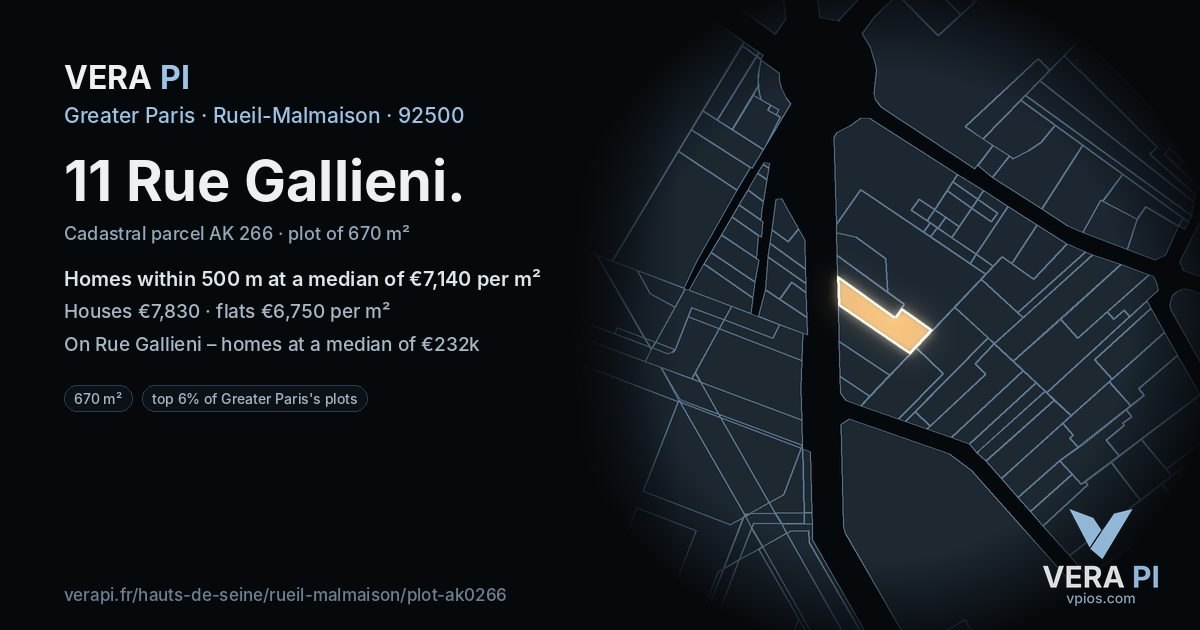 11 Rue Gallieni, Rueil-Malmaison at night – the plot lit, the parcels around coloured by the prices near them