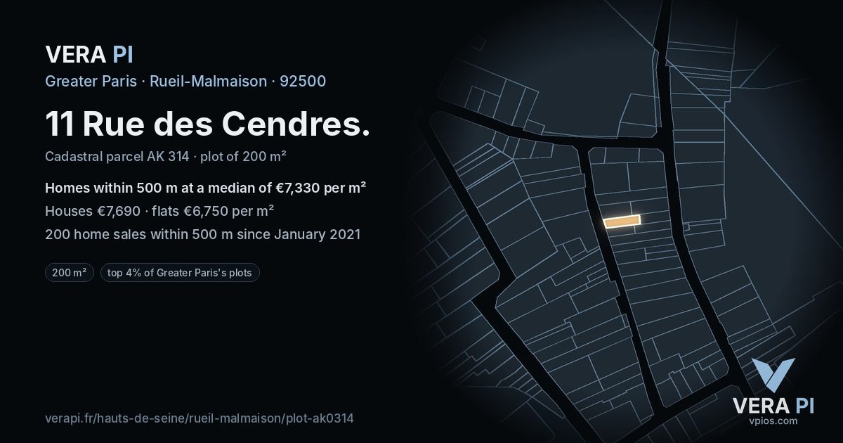 11 Rue des Cendres, Rueil-Malmaison at night – the plot lit, the parcels around coloured by the prices near them