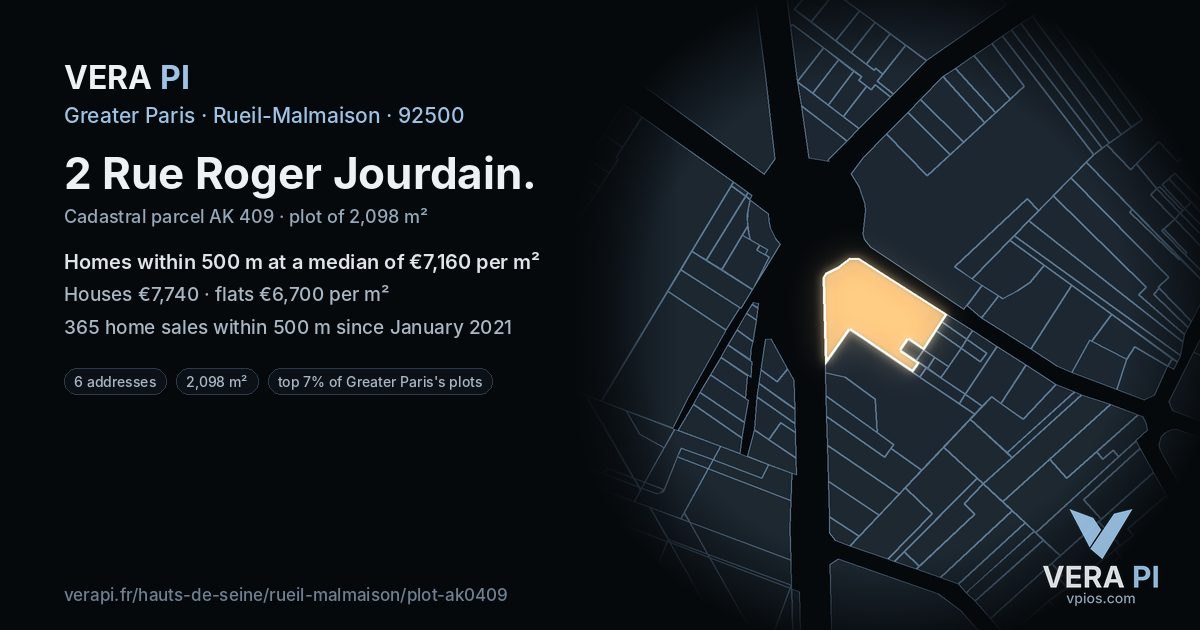 2 Rue Roger Jourdain, Rueil-Malmaison at night – the plot lit, the parcels around coloured by the prices near them