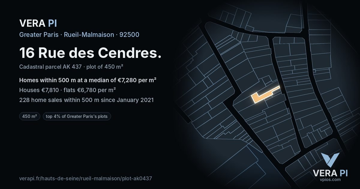 16 Rue des Cendres, Rueil-Malmaison at night – the plot lit, the parcels around coloured by the prices near them