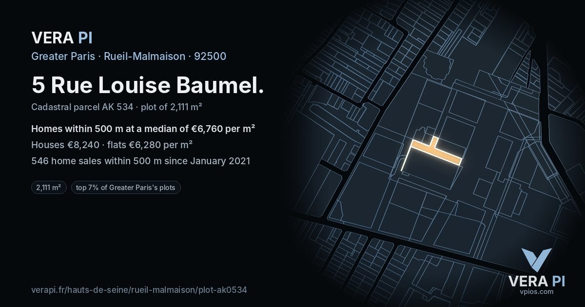 5 Rue Louise Baumel, Rueil-Malmaison at night – the plot lit, the parcels around coloured by the prices near them