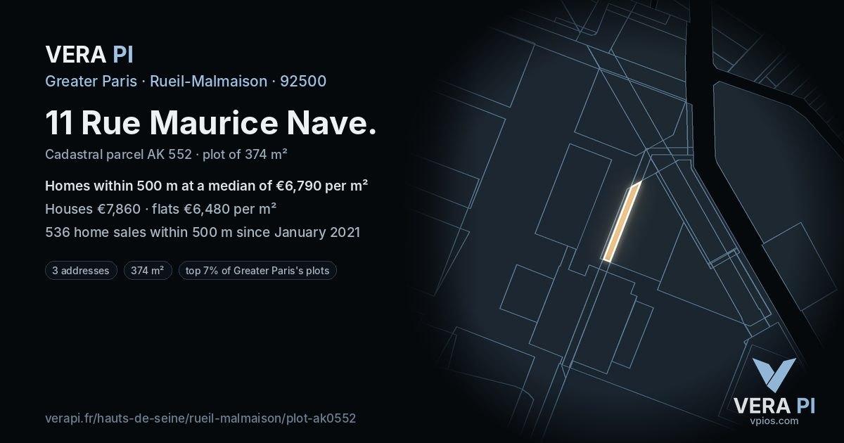 11 Rue Maurice Nave, Rueil-Malmaison at night – the plot lit, the parcels around coloured by the prices near them
