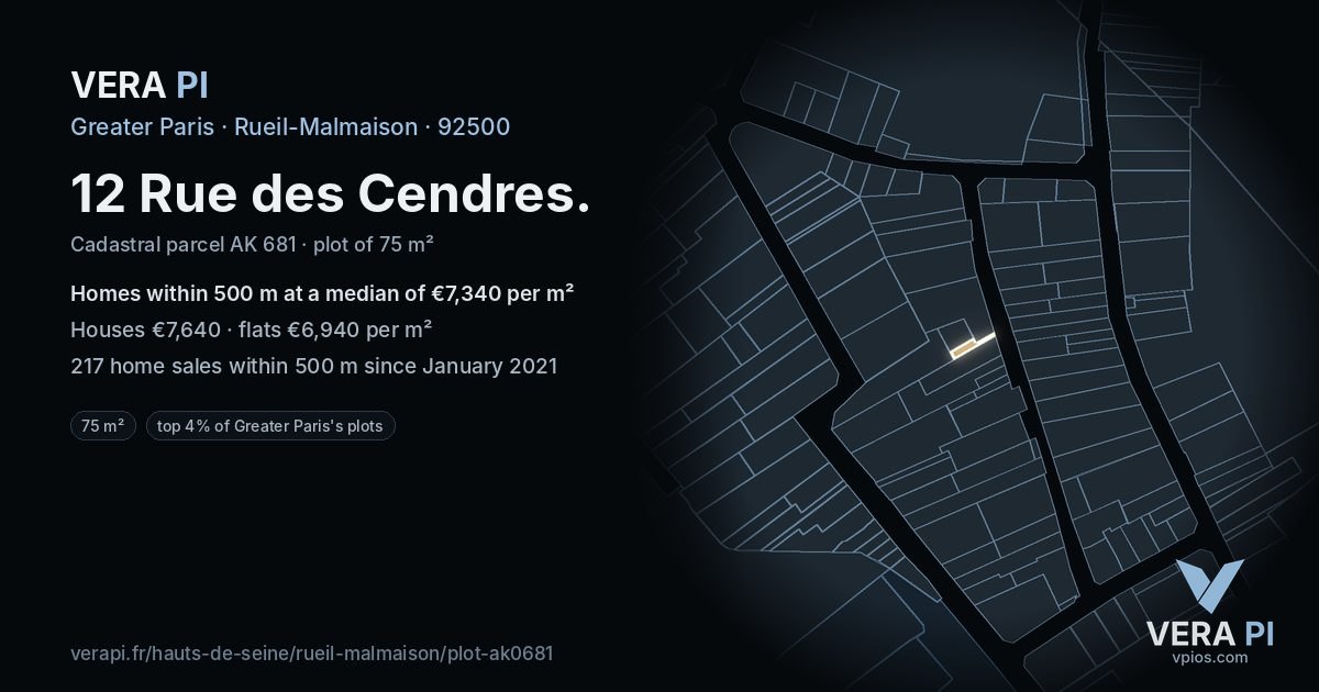 12 Rue des Cendres, Rueil-Malmaison at night – the plot lit, the parcels around coloured by the prices near them