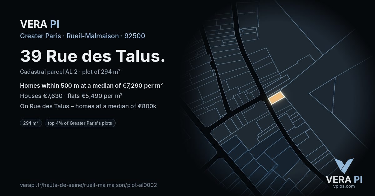 39 Rue des Talus, Rueil-Malmaison at night – the plot lit, the parcels around coloured by the prices near them