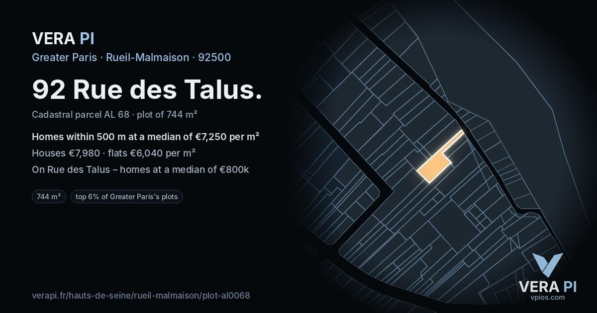 92 Rue des Talus, Rueil-Malmaison at night – the plot lit, the parcels around coloured by the prices near them