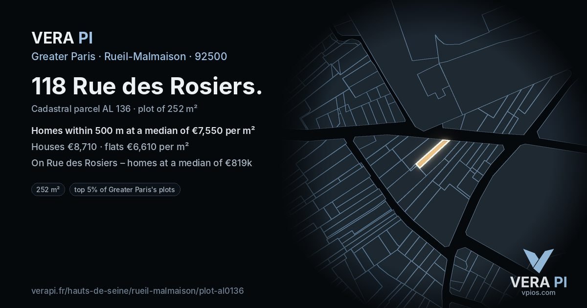 118 Rue des Rosiers, Rueil-Malmaison at night – the plot lit, the parcels around coloured by the prices near them