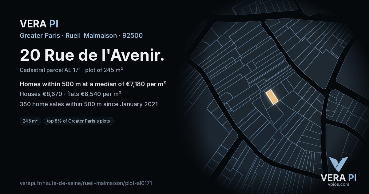 20 Rue de l'Avenir, Rueil-Malmaison at night – the plot lit, the parcels around coloured by the prices near them