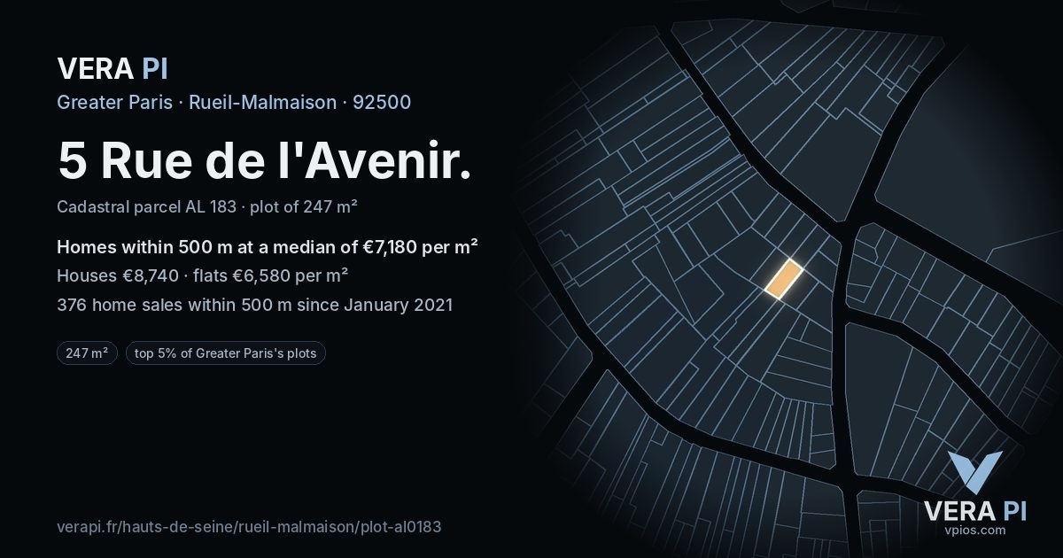 5 Rue de l'Avenir, Rueil-Malmaison at night – the plot lit, the parcels around coloured by the prices near them
