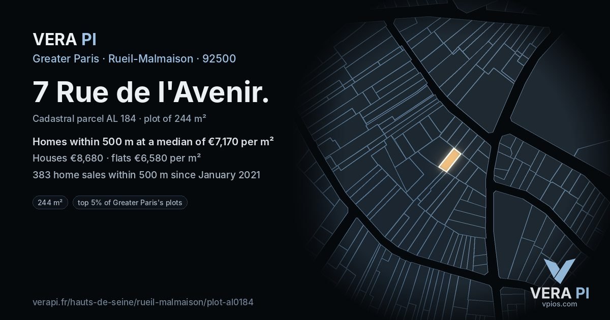 7 Rue de l'Avenir, Rueil-Malmaison at night – the plot lit, the parcels around coloured by the prices near them