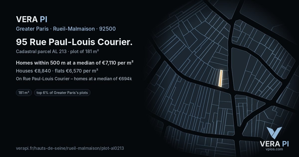 95 Rue Paul-Louis Courier, Rueil-Malmaison at night – the plot lit, the parcels around coloured by the prices near them