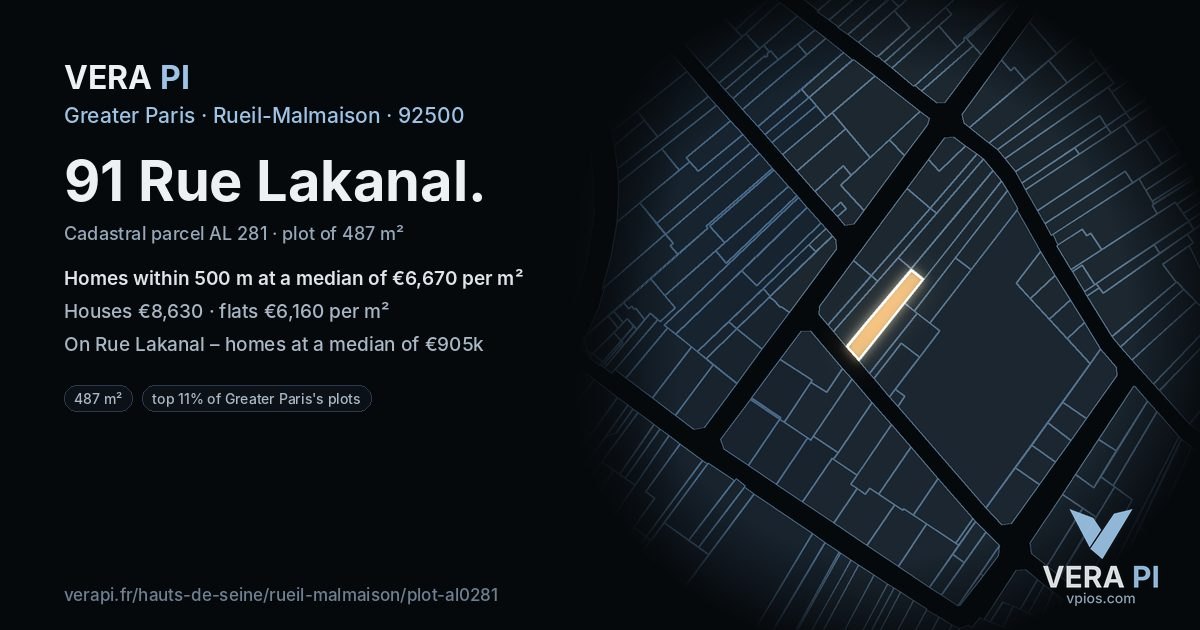 91 Rue Lakanal, Rueil-Malmaison at night – the plot lit, the parcels around coloured by the prices near them