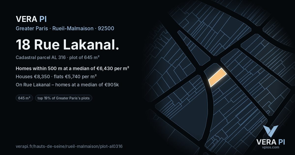18 Rue Lakanal, Rueil-Malmaison at night – the plot lit, the parcels around coloured by the prices near them