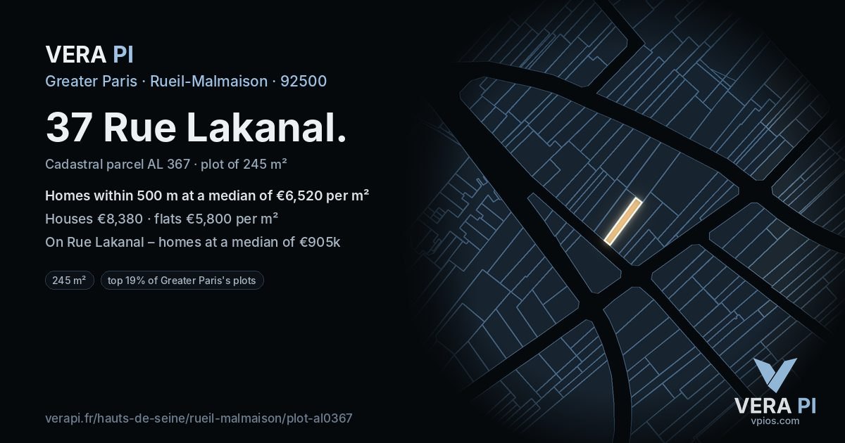 37 Rue Lakanal, Rueil-Malmaison at night – the plot lit, the parcels around coloured by the prices near them