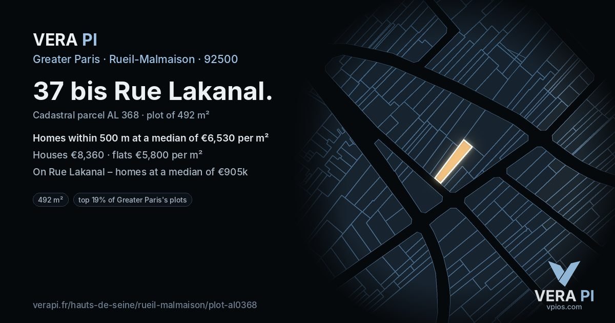 37 bis Rue Lakanal, Rueil-Malmaison at night – the plot lit, the parcels around coloured by the prices near them