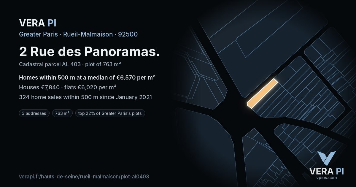 2 Rue des Panoramas, Rueil-Malmaison at night – the plot lit, the parcels around coloured by the prices near them