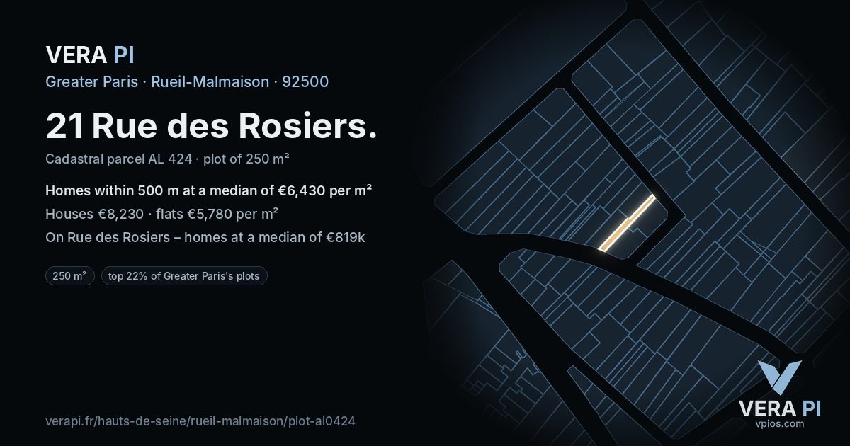 21 Rue des Rosiers, Rueil-Malmaison at night – the plot lit, the parcels around coloured by the prices near them