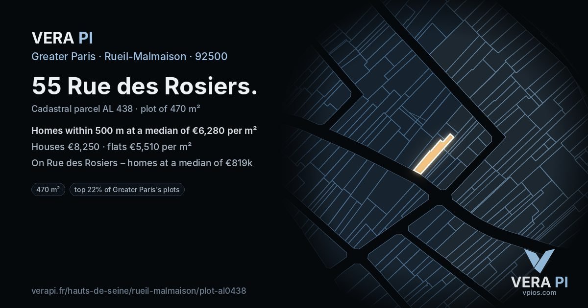 55 Rue des Rosiers, Rueil-Malmaison at night – the plot lit, the parcels around coloured by the prices near them