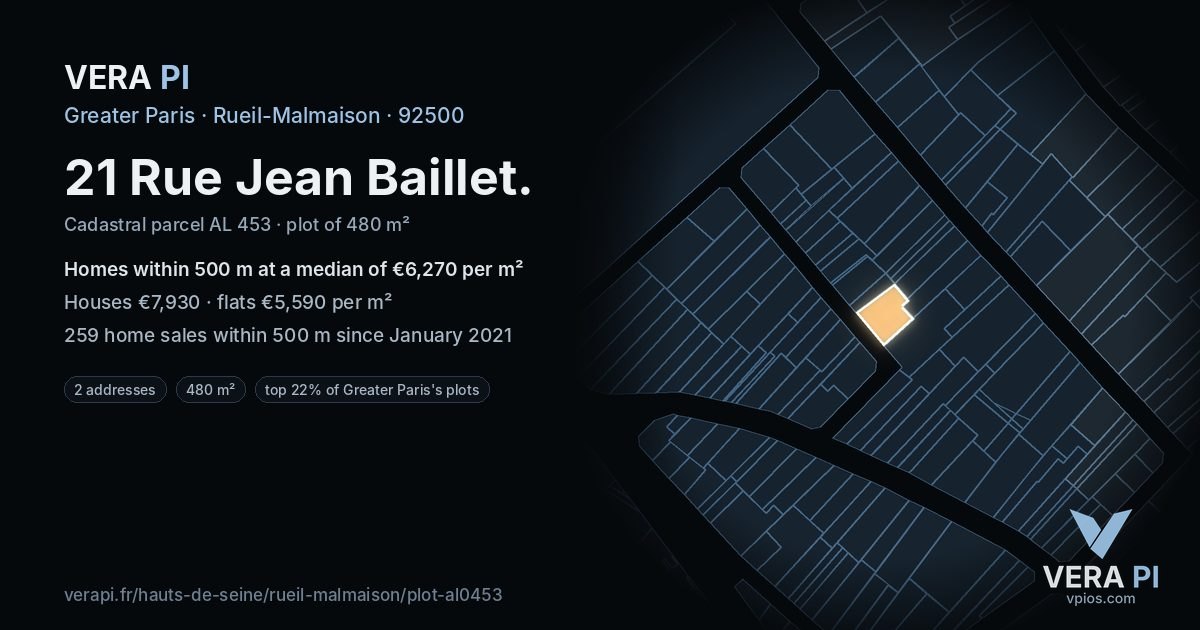 21 Rue Jean Baillet, Rueil-Malmaison at night – the plot lit, the parcels around coloured by the prices near them