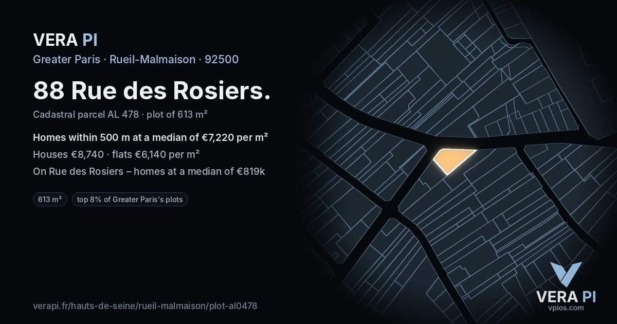 88 Rue des Rosiers, Rueil-Malmaison at night – the plot lit, the parcels around coloured by the prices near them