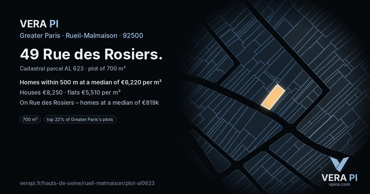 49 Rue des Rosiers, Rueil-Malmaison at night – the plot lit, the parcels around coloured by the prices near them