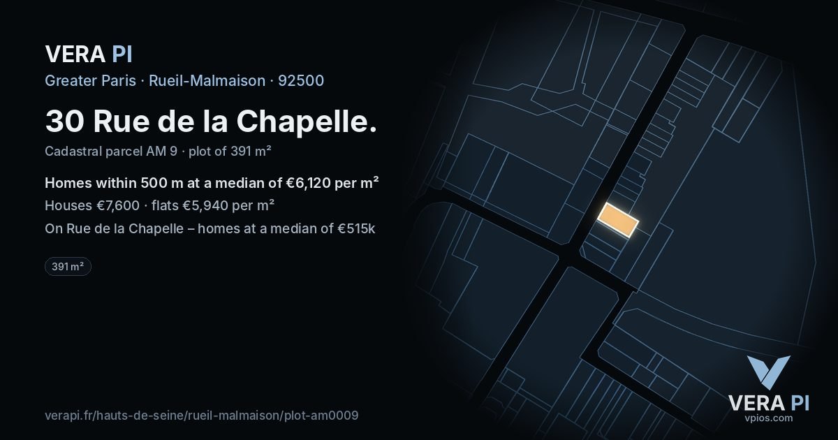30 Rue de la Chapelle, Rueil-Malmaison at night – the plot lit, the parcels around coloured by the prices near them