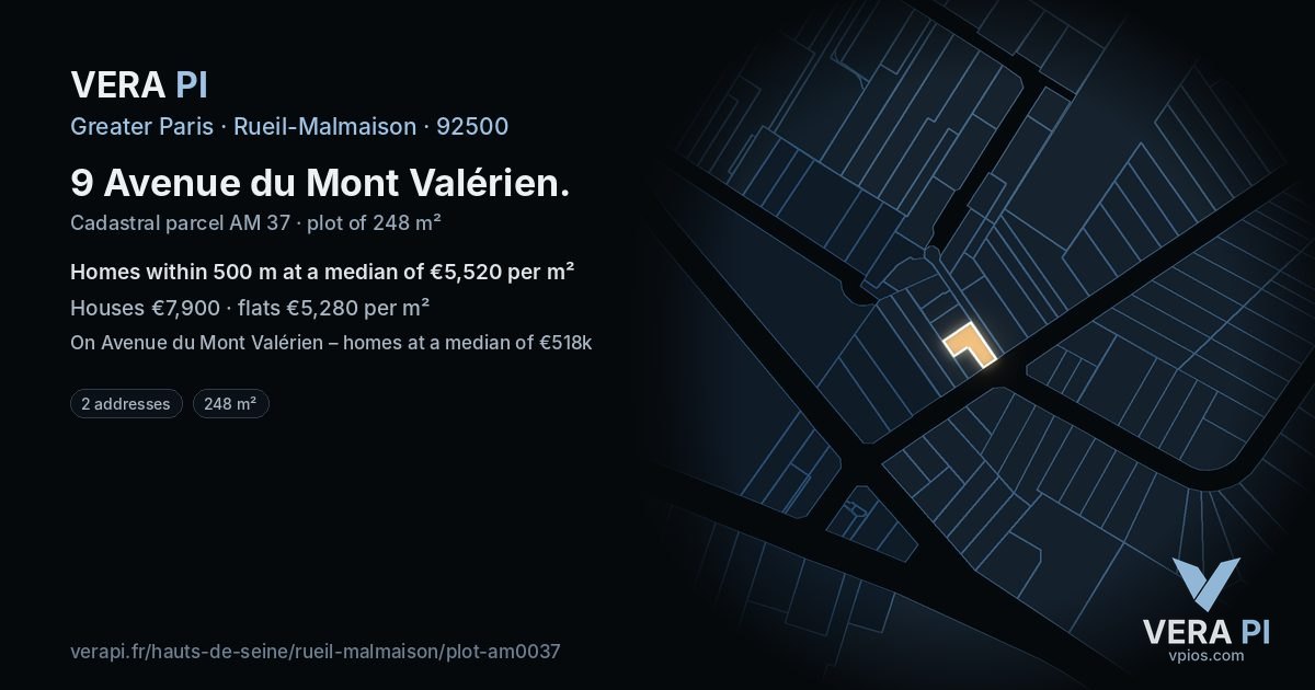 9 Avenue du Mont Valérien, Rueil-Malmaison at night – the plot lit, the parcels around coloured by the prices near them
