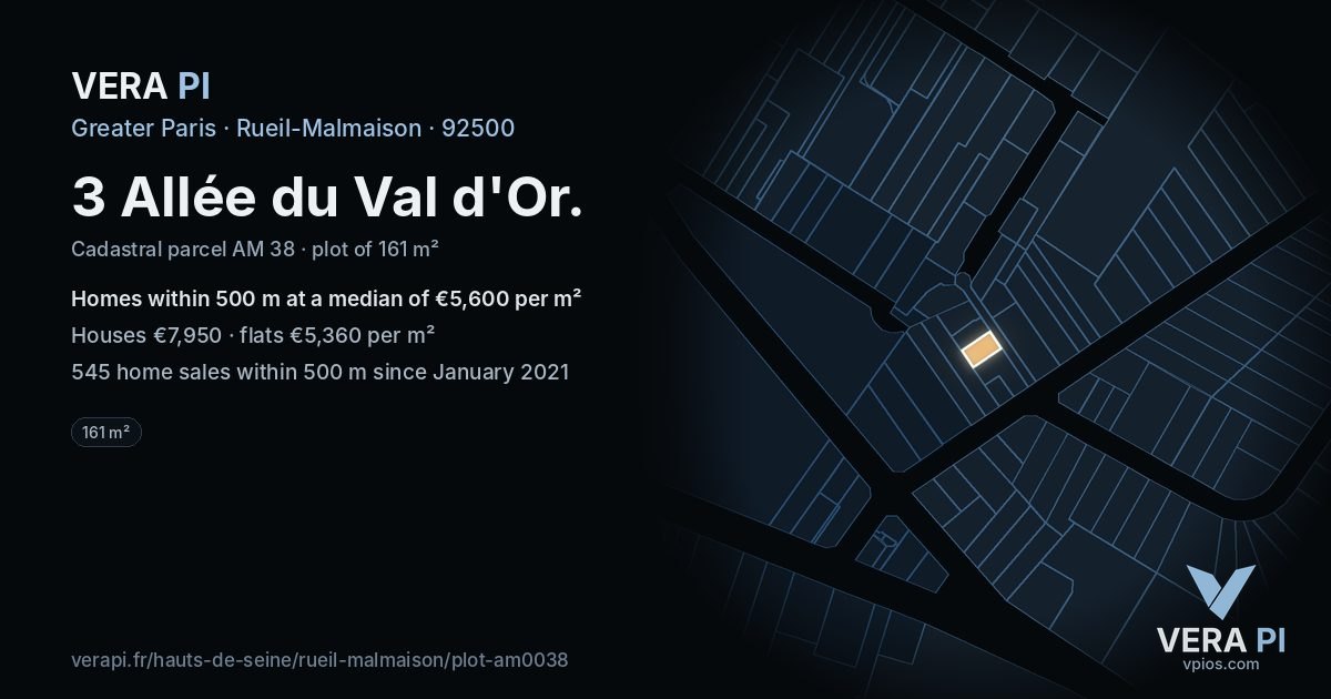 3 Allée du Val d'Or, Rueil-Malmaison at night – the plot lit, the parcels around coloured by the prices near them