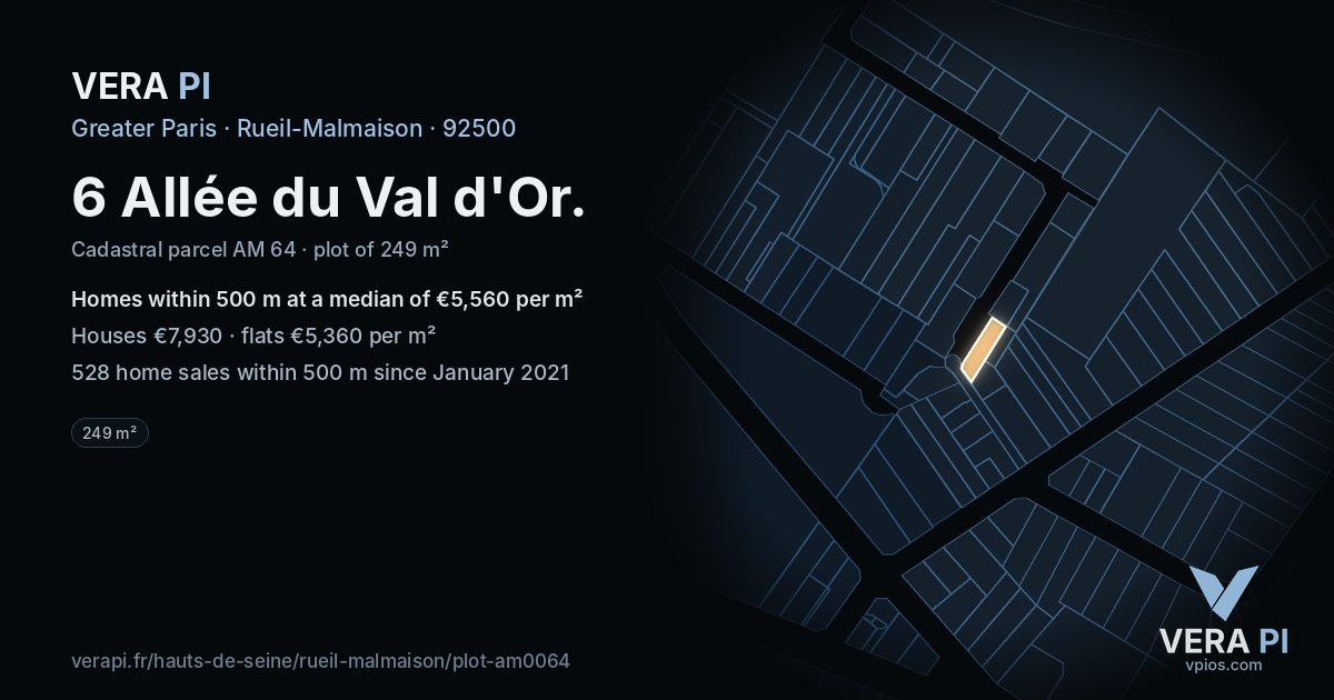 6 Allée du Val d'Or, Rueil-Malmaison at night – the plot lit, the parcels around coloured by the prices near them