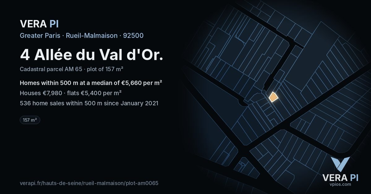4 Allée du Val d'Or, Rueil-Malmaison at night – the plot lit, the parcels around coloured by the prices near them