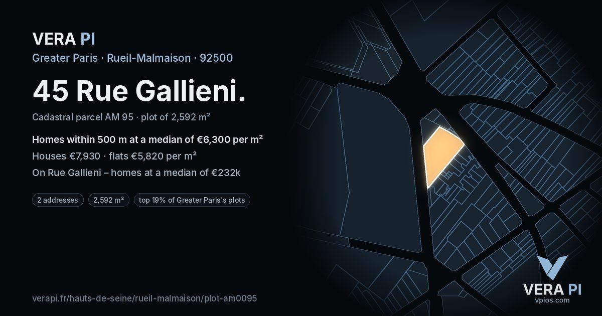 45 Rue Gallieni, Rueil-Malmaison at night – the plot lit, the parcels around coloured by the prices near them