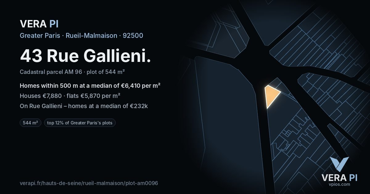 43 Rue Gallieni, Rueil-Malmaison at night – the plot lit, the parcels around coloured by the prices near them