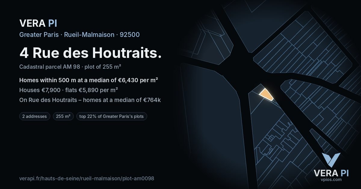 4 Rue des Houtraits, Rueil-Malmaison at night – the plot lit, the parcels around coloured by the prices near them