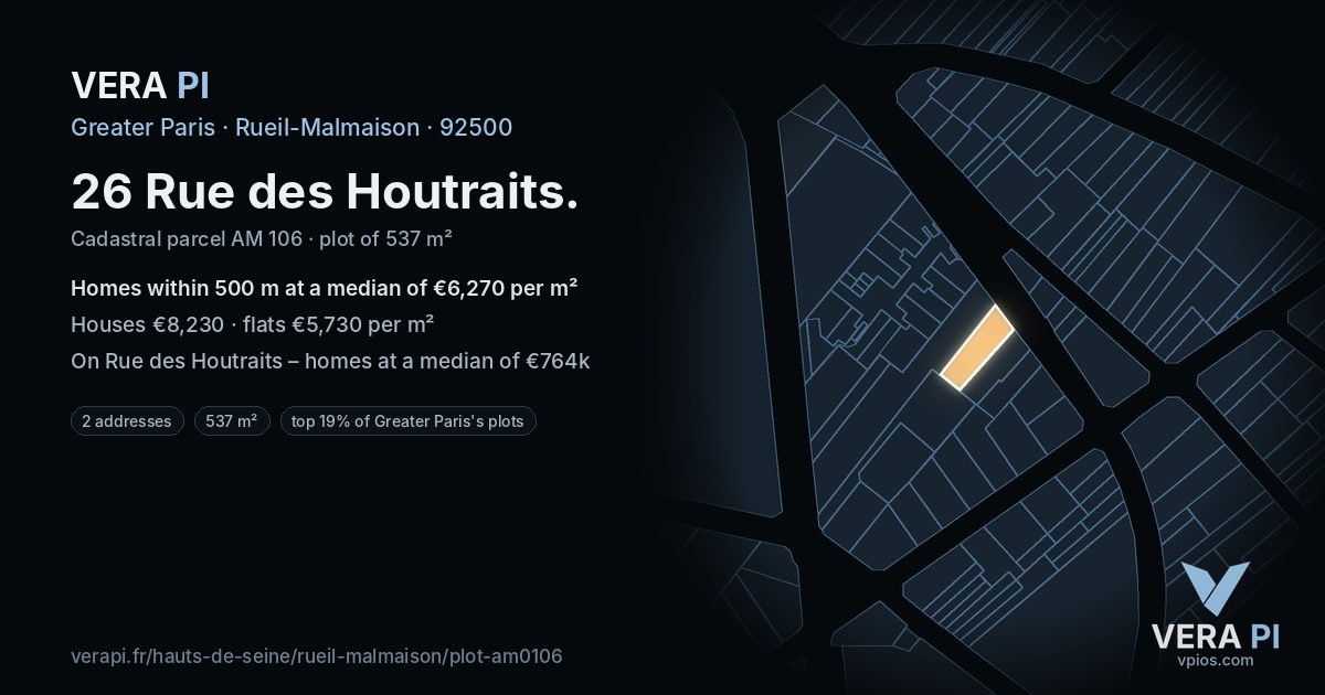 26 Rue des Houtraits, Rueil-Malmaison at night – the plot lit, the parcels around coloured by the prices near them