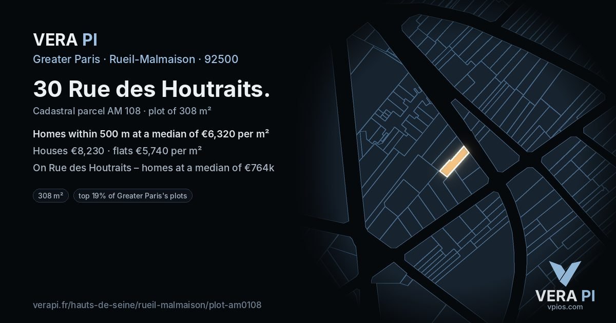 30 Rue des Houtraits, Rueil-Malmaison at night – the plot lit, the parcels around coloured by the prices near them