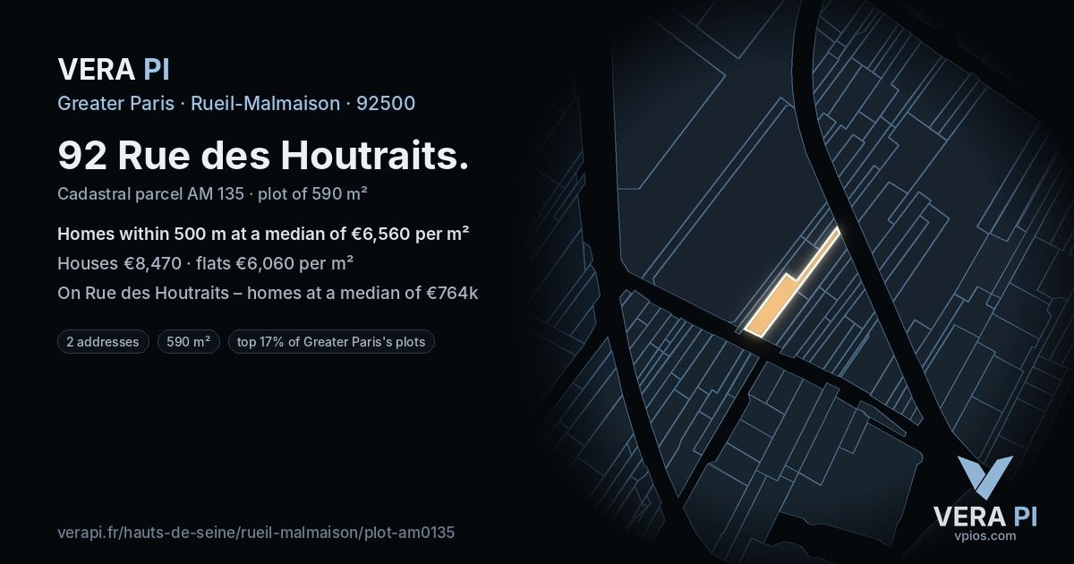 92 Rue des Houtraits, Rueil-Malmaison at night – the plot lit, the parcels around coloured by the prices near them